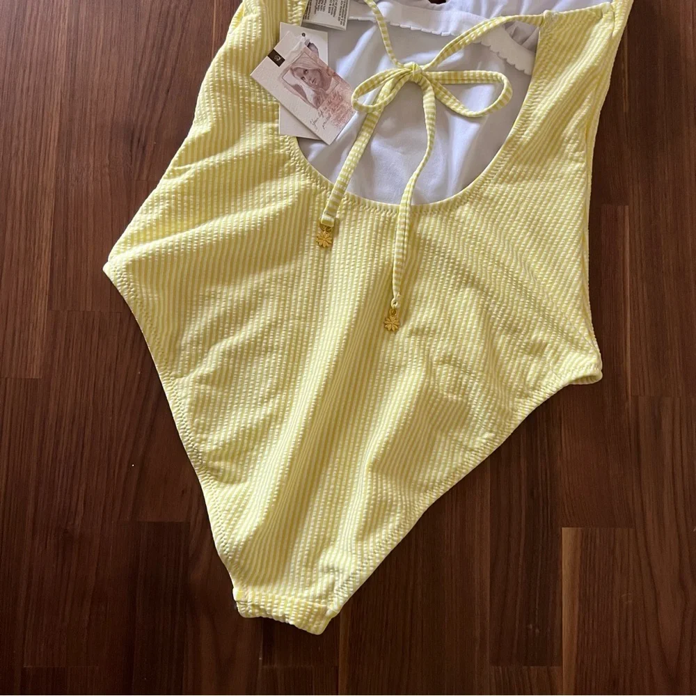NWT Jessica Simpson Lemon Yellow Scalloped One Piece Swimsuit, size S